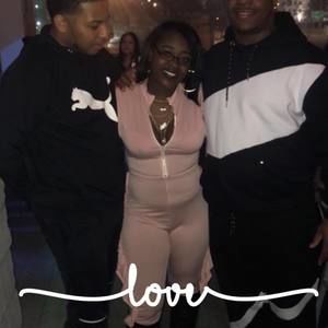 Meet your Posher, Keekee